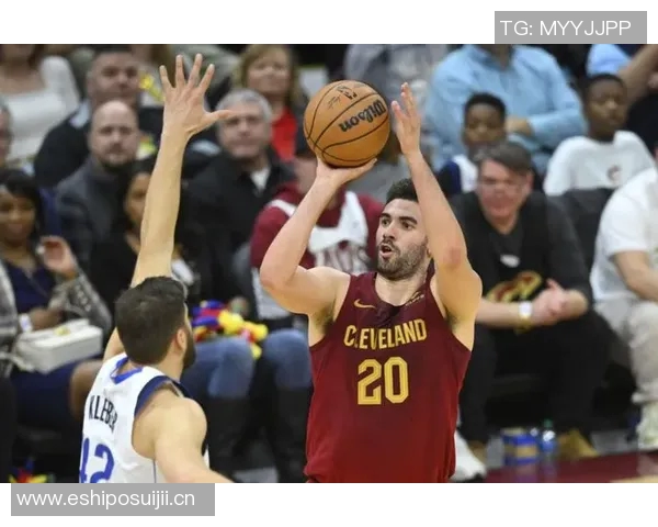 骑士客场表现出色上半场四人得分上双领先活塞22分 骑士客场表现出色上半场四人得分上双领先活塞22分