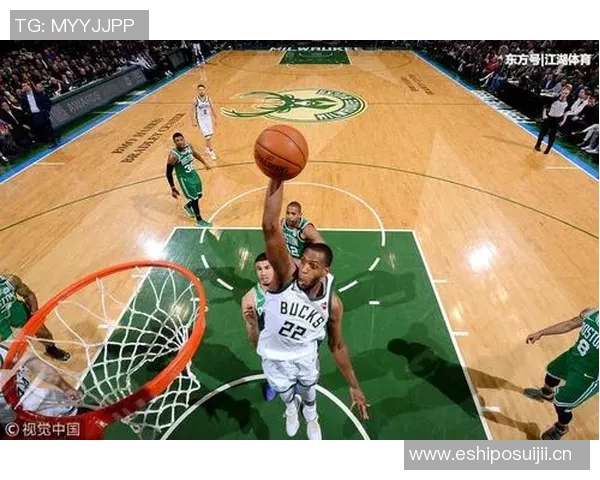 三球短暂出战15分钟高效表现三分球命中率50贡献11分2篮板3助攻