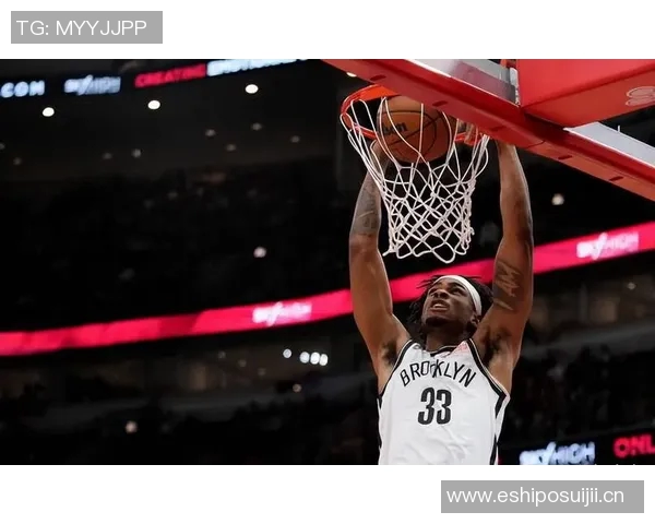 克拉克斯顿创造历史首次三双成篮网21世纪首位中锋三双球员