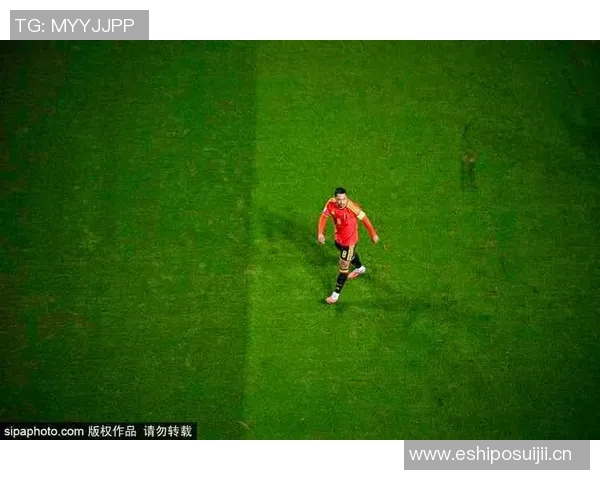 米兰再次关注亨克中场卡雷查斯转会费预计至少2500万欧元