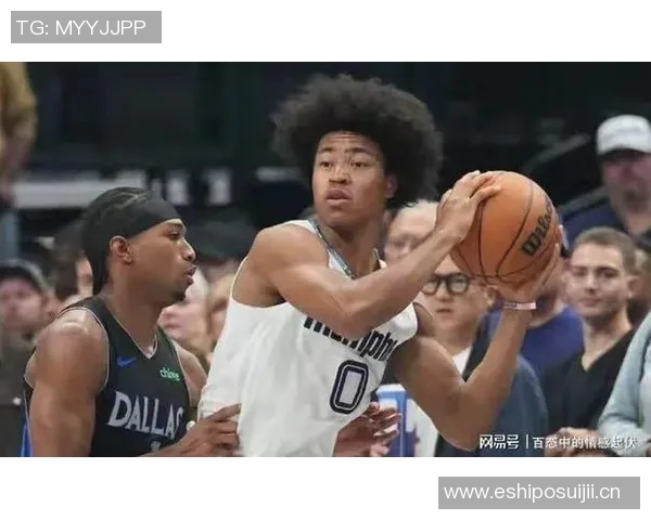 克莱回忆灰熊恶行22年季后赛致队友胳膊肘骨折的惨痛经历