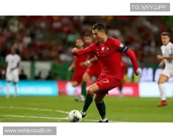 帕夫洛维奇谈足球偶像C罗的努力与胜利渴望引发共鸣