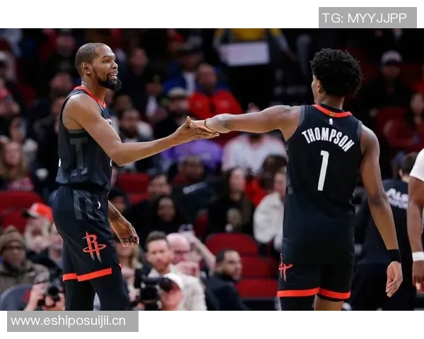 火箭半场领先灰熊9分阿门表现出色申京贡献全面莫兰特状态低迷