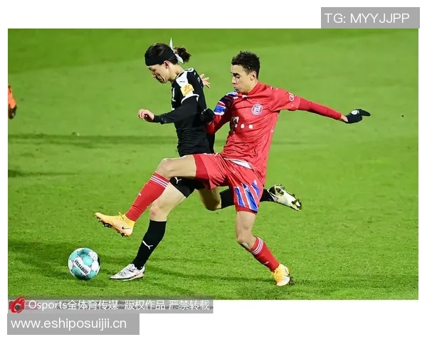 荷兰足协宣布因大雪天气推迟荷乙赛事荷甲比赛暂时不受影响继续进行