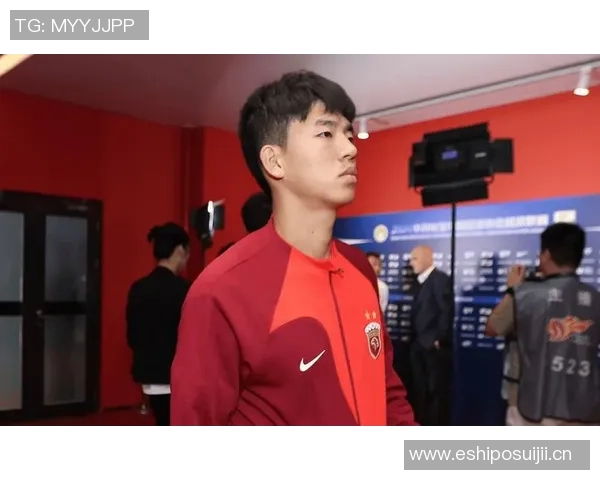 汪士钦本届表现起伏不定失误导致丢球却在对阵韩国U22中全场拼搏