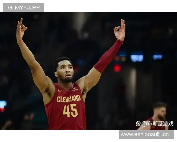 多诺万米切尔半场表现低迷9投仅3中三分球命中率不佳仅得9分4助